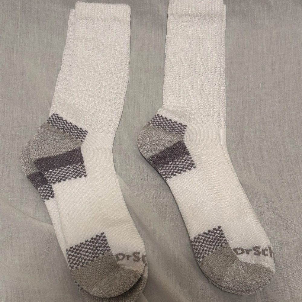 Dr Scholls crew socks advanced relief, women's medium x2 pairs